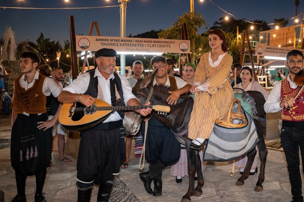 Πολιτιστικά